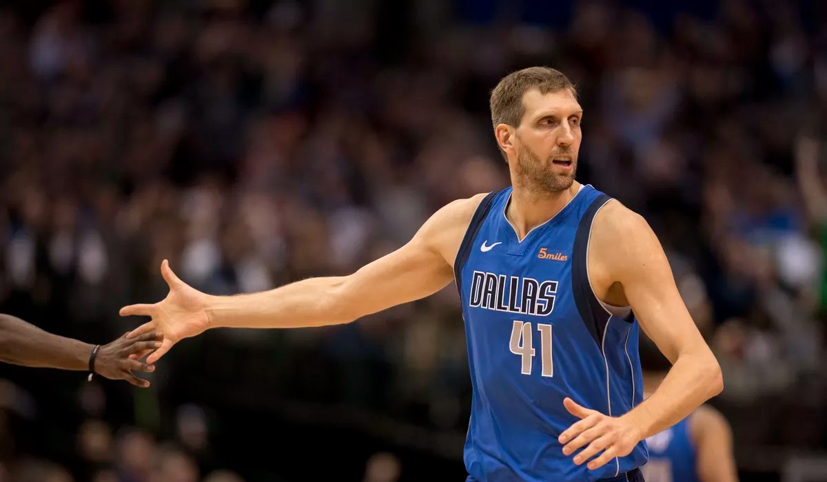 Dirk Nowitzki est devenu cette nuit le 5ème joueur à plus de 10 000 rebonds défensifs en carrière