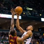 NBA – Giannis Antetokounmpo fait mieux que LeBron et Jordan