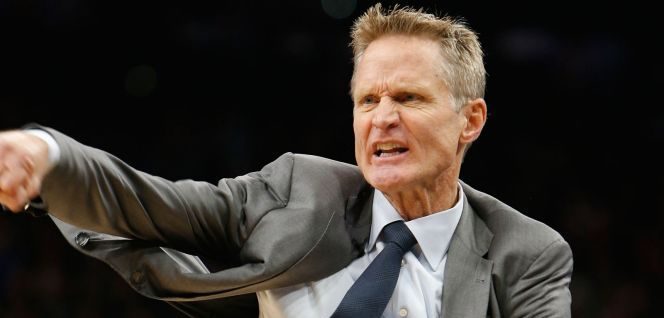 Steve Kerr s'agace contre Beverley