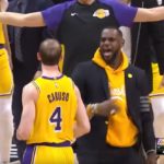 NBA – Le banc des Lakers devient fou pour Alex Caruso