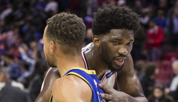 Stephen Curry et Joel Embiid