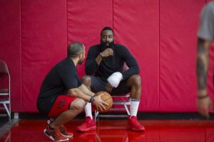 NBA – James Harden diminué contre les Warriors ?