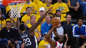 NBA – James Harden critique l’arbitrage, Draymond Green répond sèchement