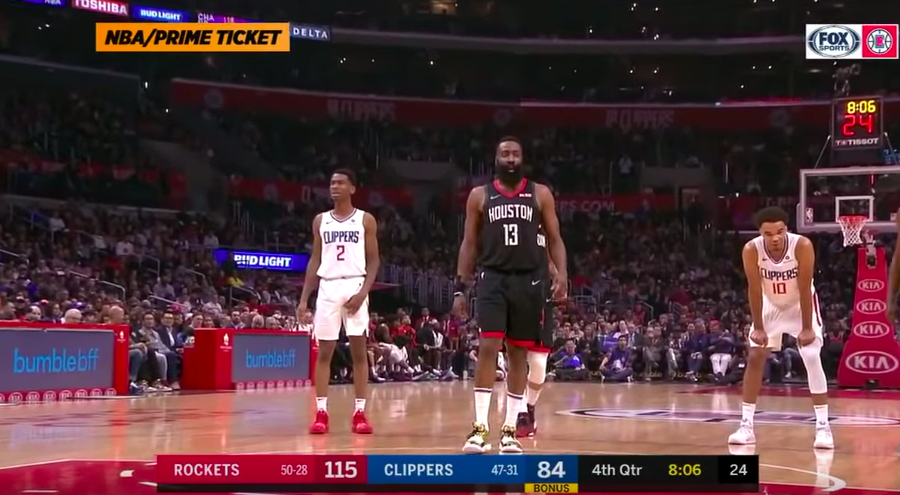 Le commentateur des Clippers Don MacLean s'est emporté contre James Harden lors du match entre les Clippers et les Rockets la nuit dernière