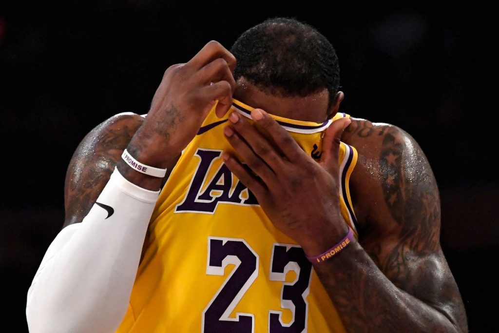 LeBron James sous le maillot des Lakers