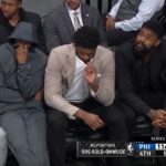 NBA – La scène virale du banc des Sixers