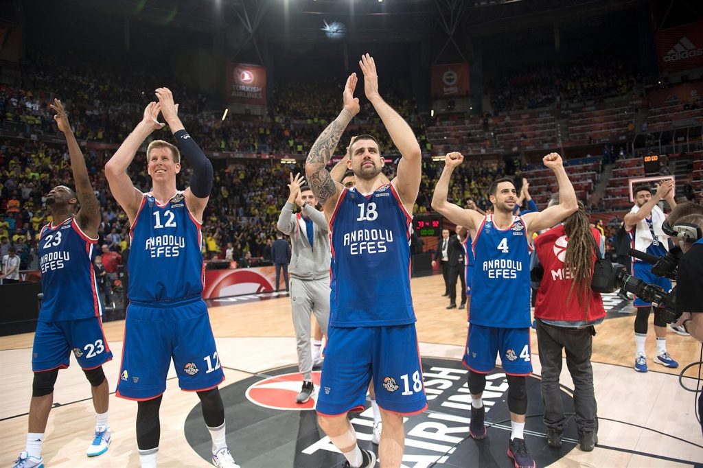 L'Anadolu Efes Istanbul est en finale