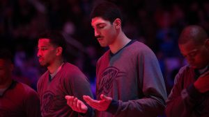 NBA – Enes Kanter fera bien le Ramadan pendant les playoffs