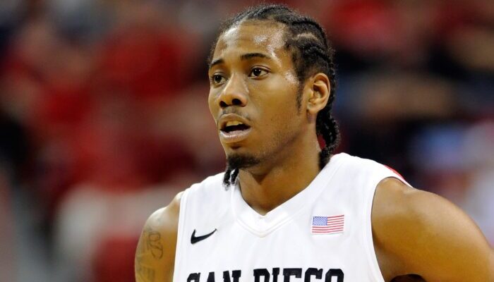 Kawhi Leonard sous le maillot de San Diego State en 2011