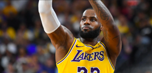 NBA – LeBron James défend passionnément le jeu à mi-distance