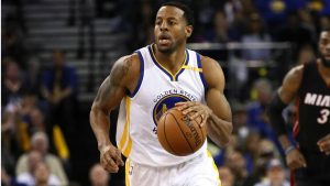 NBA – Andre Iguodala salue la défense des Warriors