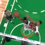 NBA – Jaylen Brown met ENCORE Giannis sur un poster !