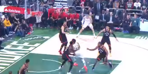 NBA – Top 5 : Giannis fait de la raquette des Raptors son terrain de jeu