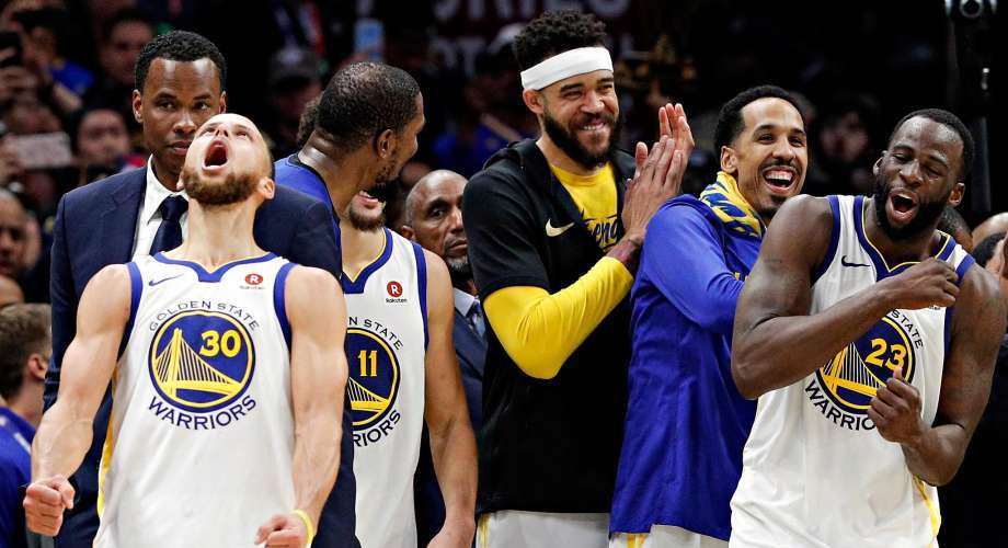 Les Golden State Warriors après une victoire