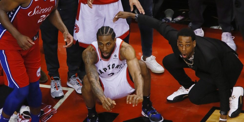 Kawhi Leonard finit les Sixers