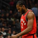 NBA – Le public des Bucks trolle Kawhi sur la ligne des lancers