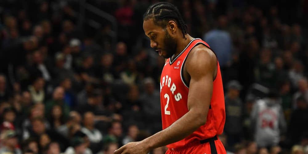 Kawhi Leonard se fait trouer par le public de Milwaukee