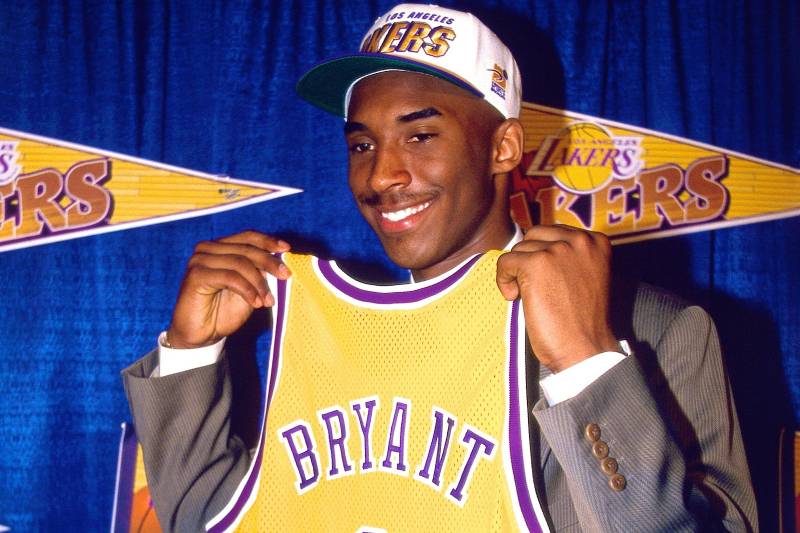Kobe Bryant lors de son arrivée à Los Angeles
