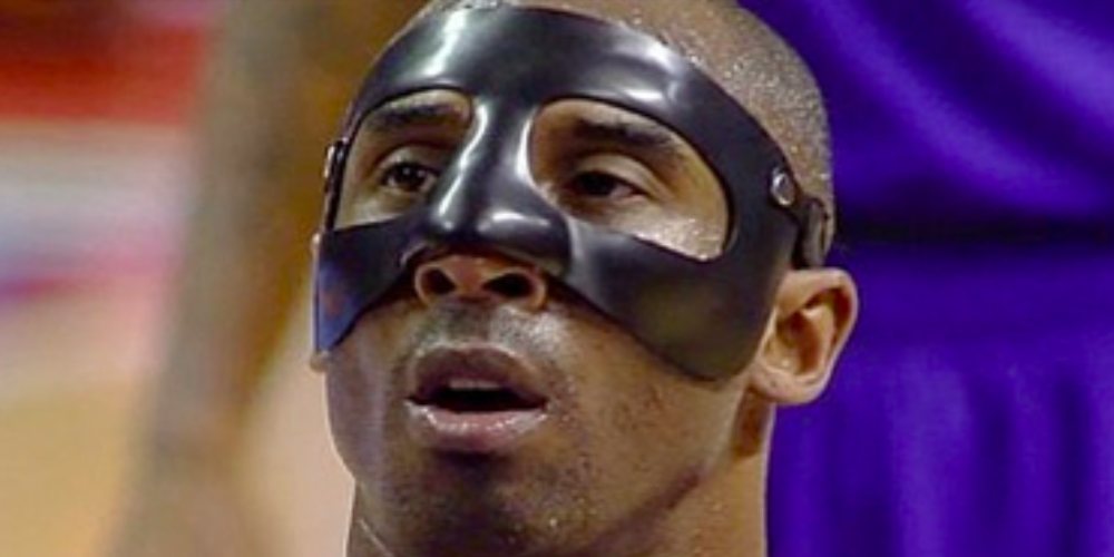 kobe bryant masque los angeles lakers