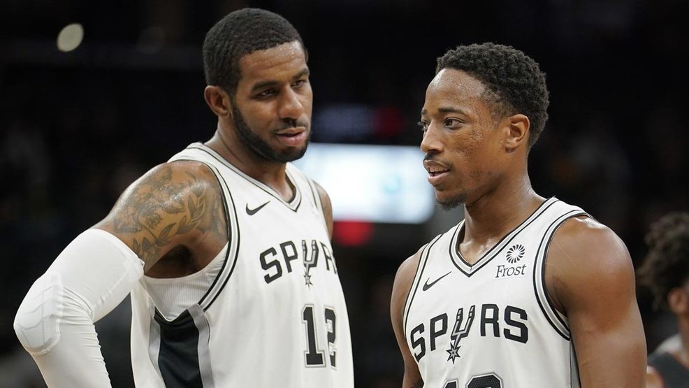 LaMarcus Aldridge et DeMar DeRozan sous le maillot des Spurs