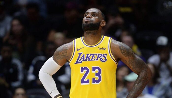 lebron james inquiet par la situation des lakers