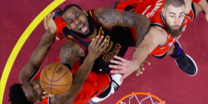NBA – LeBron James « sauve » son ami de la fosse aux Dinos