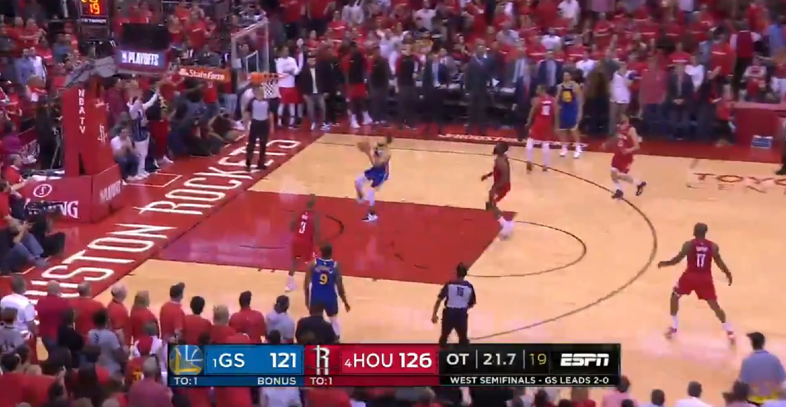 Steph Curry avec un raté incompréhensible contre Houston