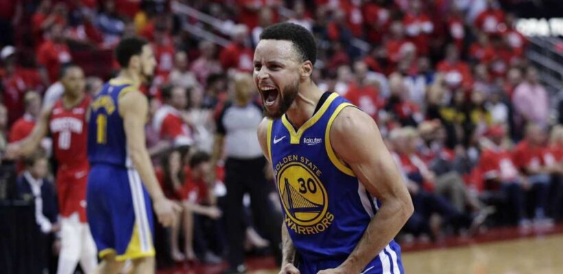 Stephen Curry fou de joie après une action décisive