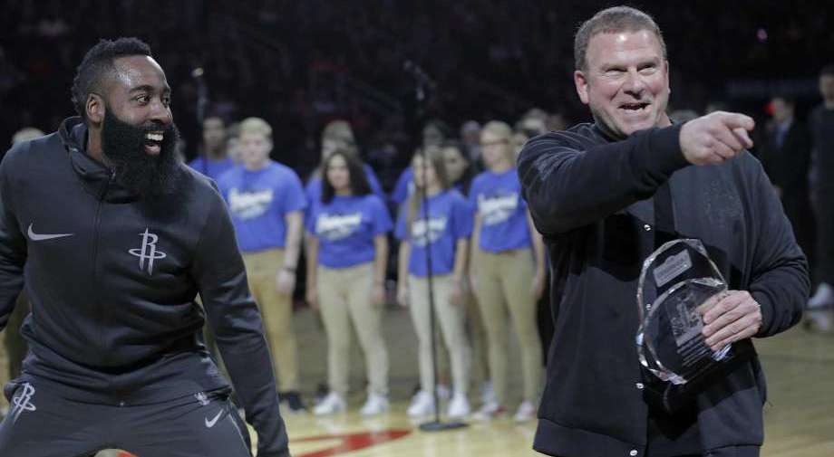 La promesse de Tilman Fertitta concernant James Harden