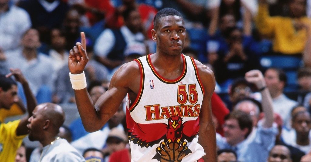 Le "finger wag" de Dikemebe Mutombo est un geste marquant de l'histoire de la NBA qui a influencé un grand nombre de joueurs