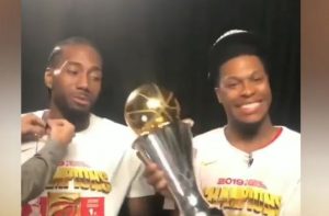 NBA – La superbe séquence entre Kawhi Leonard et Kyle Lowry après la victoire