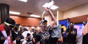 NBA – Les Warriors surpassent les Spurs 2005 de Gregg Popovich !