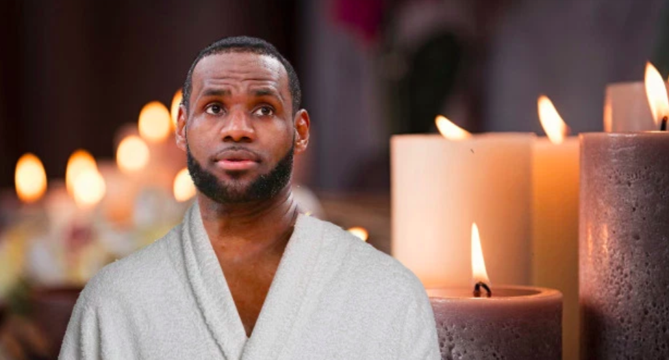 LeBron James bougies rituel hotel