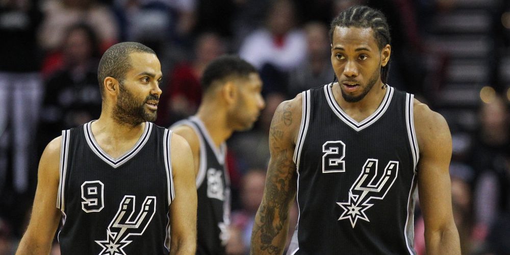 Tony Parker et Kawhi Leonard sous le maillot des Spurs