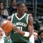 NBA – Les Bucks font de la place dans les caisses avec un trade
