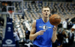 NBA – Les Mavs annoncent la couleur pour Kristaps Porzingis l’an prochain