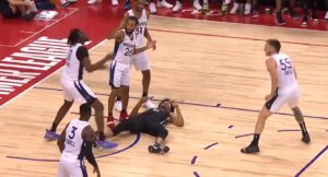 NBA – Blessure en plein match pour Jarrett Allen !