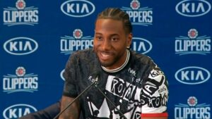 NBA – Le tout premier rire de Kawhi Leonard à Los Angeles