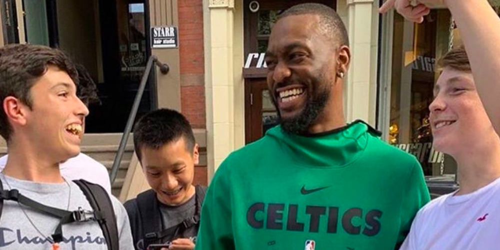 kemba walker boston celtics fans enfants