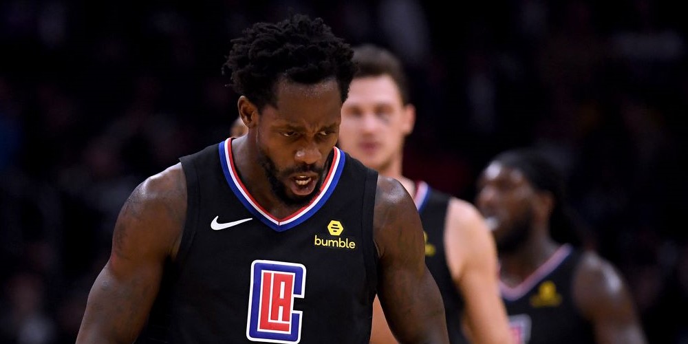 Beverley remet un fan des Lakers en place