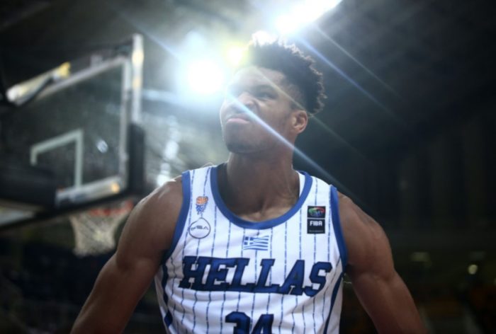 Giannis Antetokounmpo sous les couleurs de la Grèce