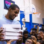 NBA – LaMarcus Aldridge fait un superbe cadeau à 200 jeunes enfants