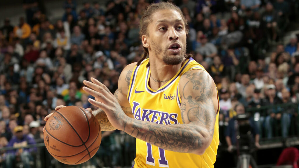 Michael Beasley file à Detroit !