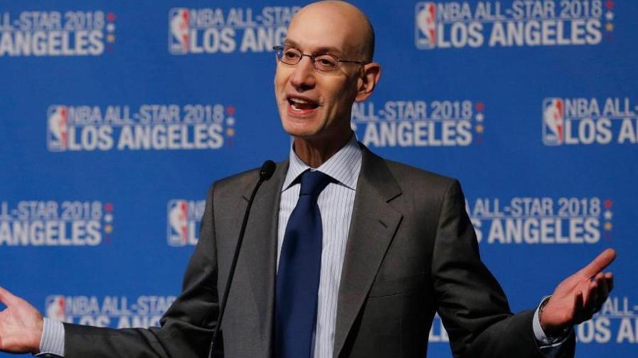 adam silver s'adresse aux médias