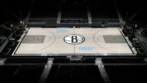 NBA – Brooklyn dévoile le premier parquet gris de l’histoire de la ligue !