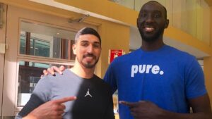 NBA – Tacko Fall part au poster sur Enes Kanter