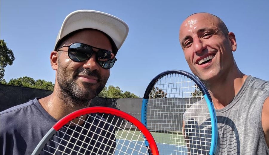 manu ginobili et tony parker tennis