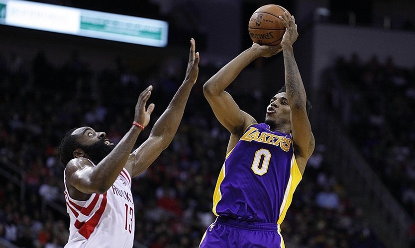 james harden conteste un shoot de nick young