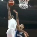 Mondial – Le monstrueux poster de Josh Okogie