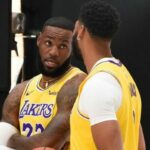 NBA – LeBron se chauffe et provoque Davis sur les réseaux !